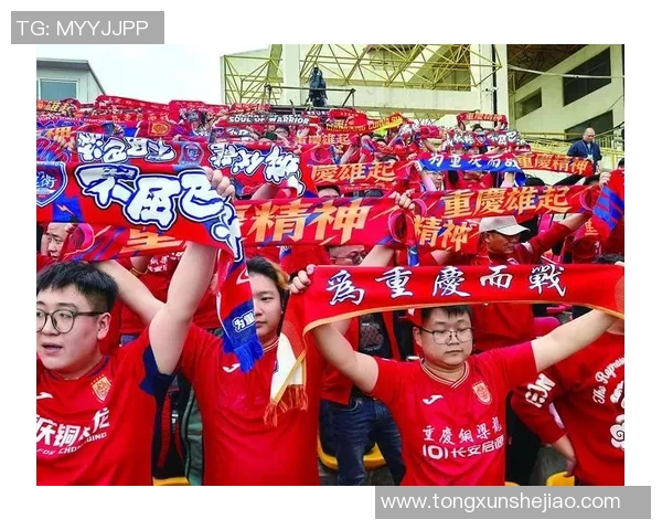 足球明星携手手机自拍分享训练生活精彩瞬间与球迷互动新方式 足球明星携手手机自拍分享训练生活精彩瞬间与球迷互动新方式